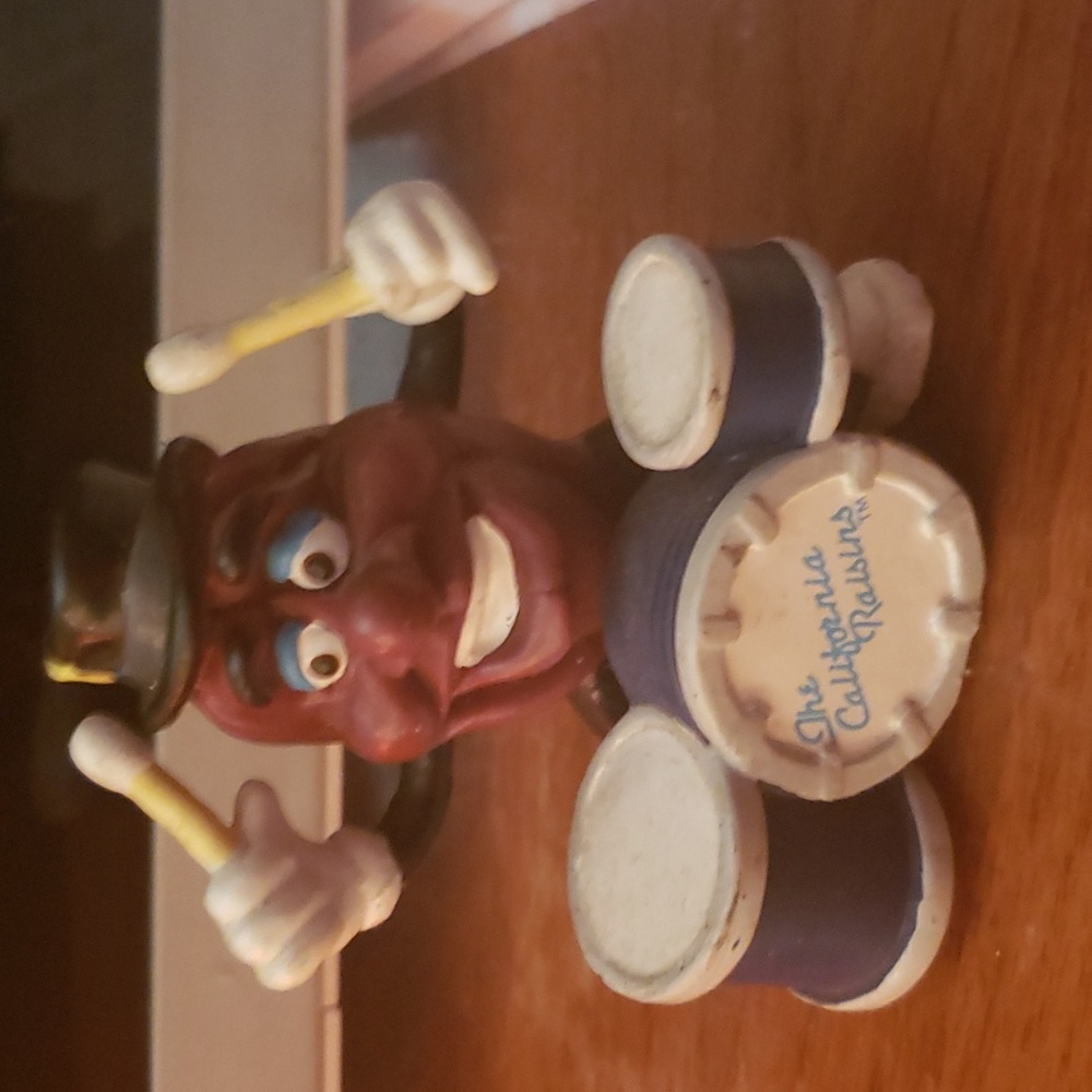 Vintage 1987 California Raisin Drummer